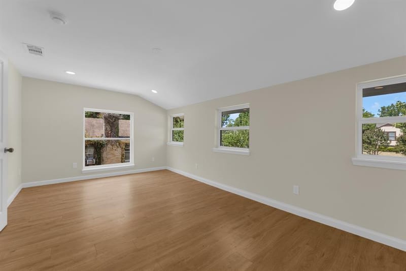 1820 Cedar Crest Boulevard, Dallas TX 75203 - Photo 31