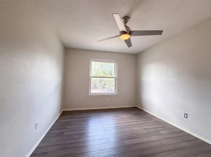 2831 Red Oak Drive, Grand Prairie TX 75052 - Photo 13