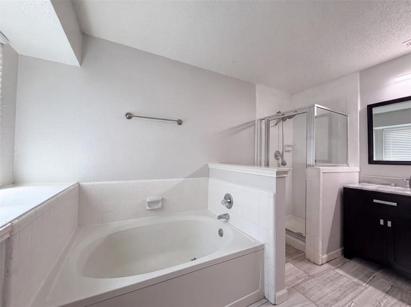 2831 Red Oak Drive, Grand Prairie TX 75052 - Photo 11