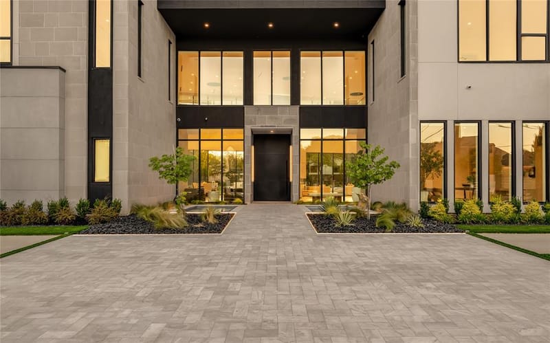 10011 Lennox Lane, Dallas TX 75229