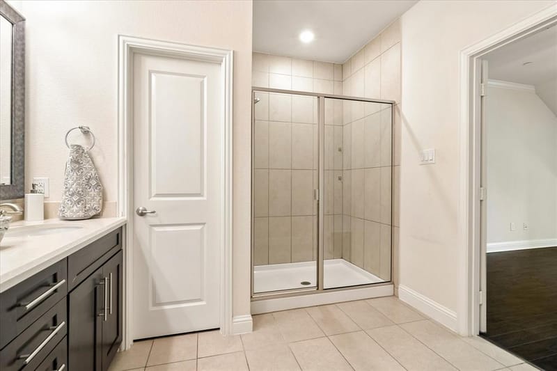 559 W Royal Lane, Irving TX 75039 - Photo 26