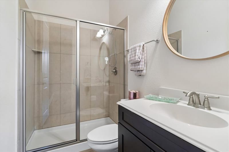 559 W Royal Lane, Irving TX 75039 - Photo 31