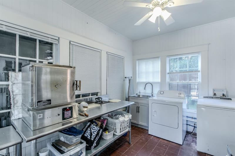 2512 Austin Avenue, Waco TX 76710 - Photo 30
