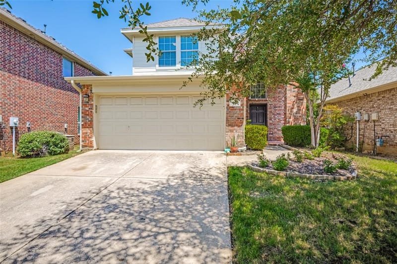 310 Conroe Circle, Argyle TX 76226 - Photo 2