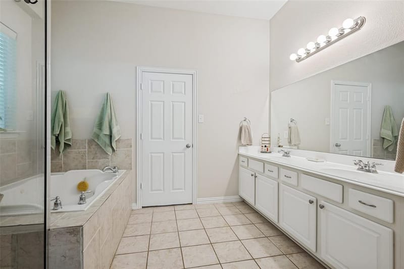 310 Conroe Circle, Argyle TX 76226 - Photo 14