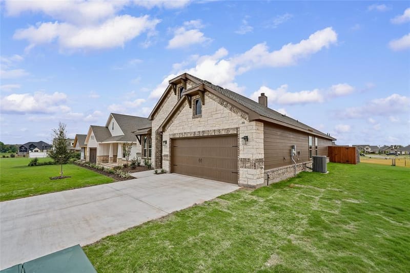 1312 Frio Drive, Springtown TX 76082 - Photo 3