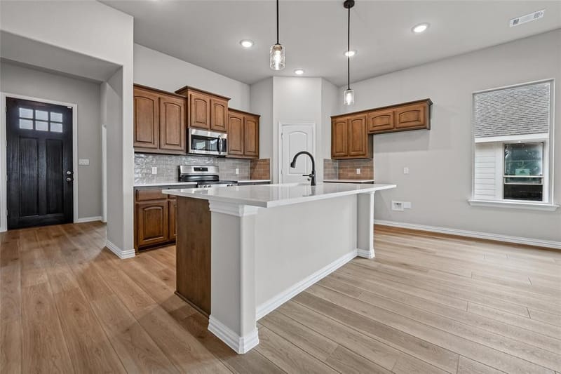 1312 Frio Drive, Springtown TX 76082 - Photo 9