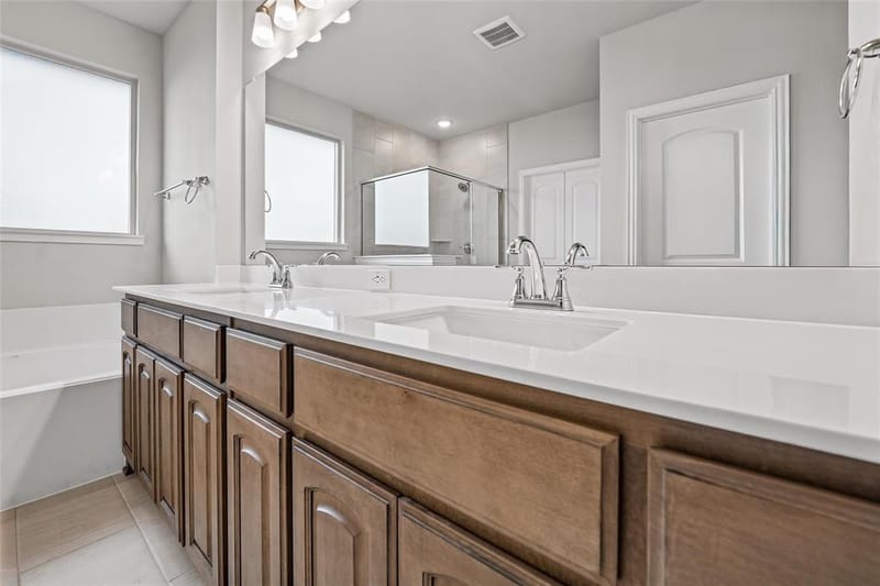 1312 Frio Drive, Springtown TX 76082 - Photo 24