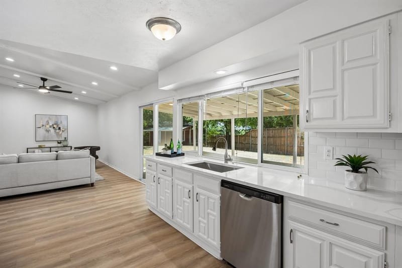 2612 Rush Valley Court, Arlington TX 76016 - Photo 12