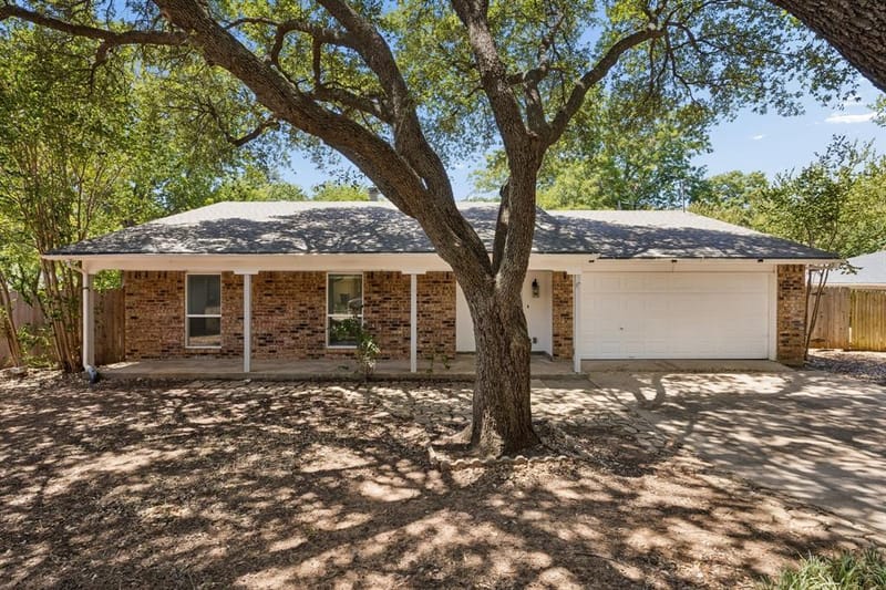 2612 Rush Valley Court, Arlington TX 76016