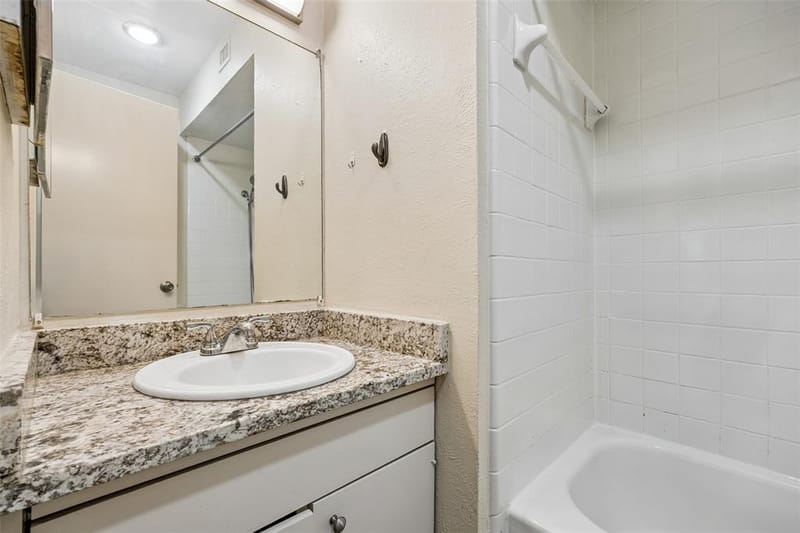 5138 Amesbury Drive # 211, Dallas TX 75206 - Photo 12