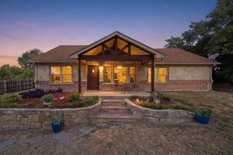 328 Silver Lane, Azle TX 76020