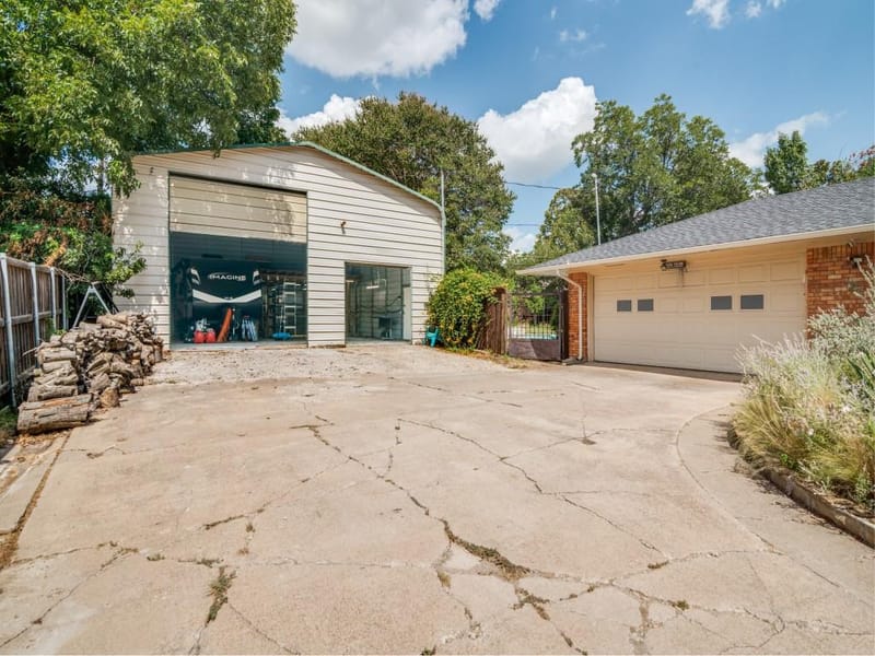 10216 Plummer Drive, Dallas TX 75228 - Photo 24