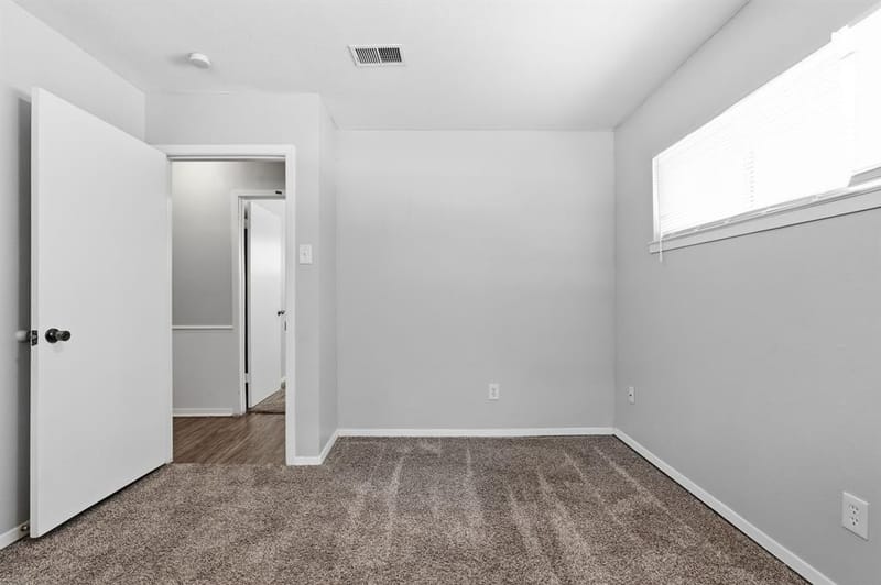 417 Lakeside Drive, Irving TX 75062 - Photo 27