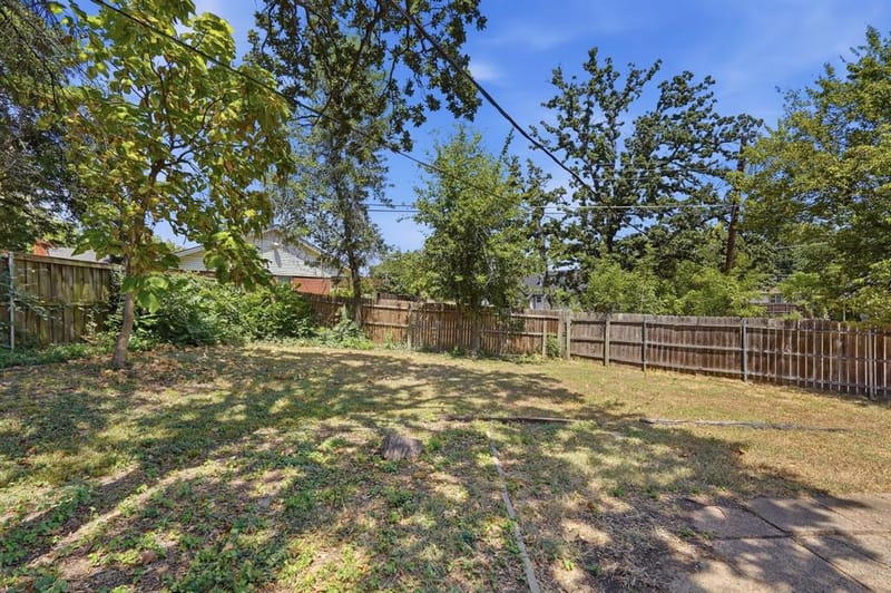 417 Lakeside Drive, Irving TX 75062 - Photo 36
