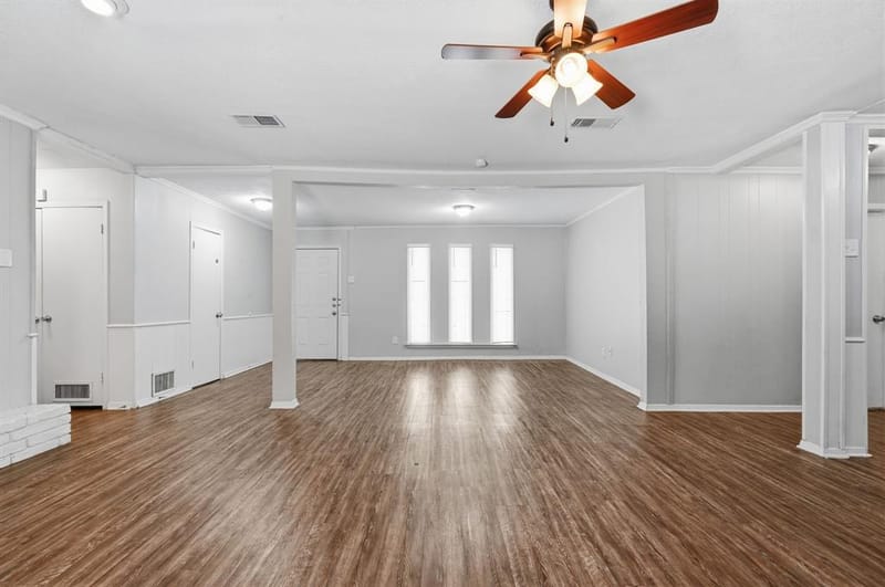 417 Lakeside Drive, Irving TX 75062 - Photo 9