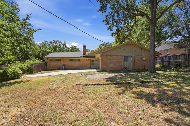 417 Lakeside Drive, Irving TX 75062 - Photo 37