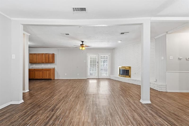 417 Lakeside Drive, Irving TX 75062 - Photo 11