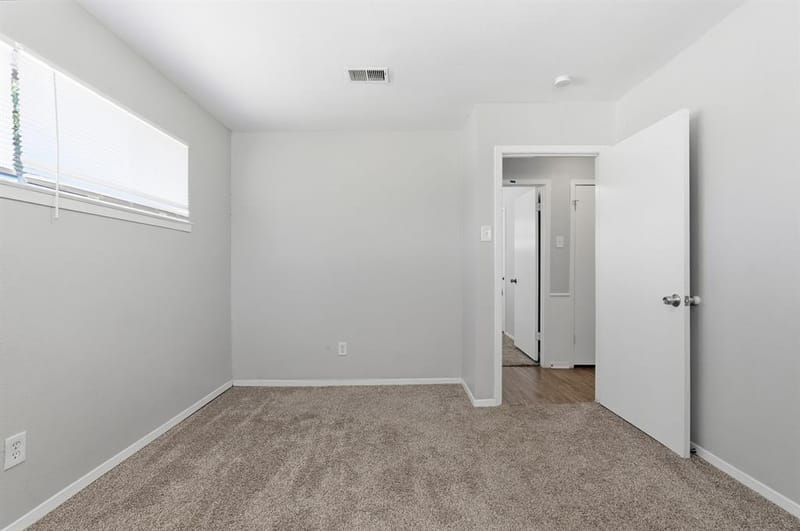 417 Lakeside Drive, Irving TX 75062 - Photo 25