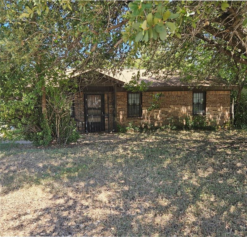 1313 E Robert Street, Fort Worth TX 76104