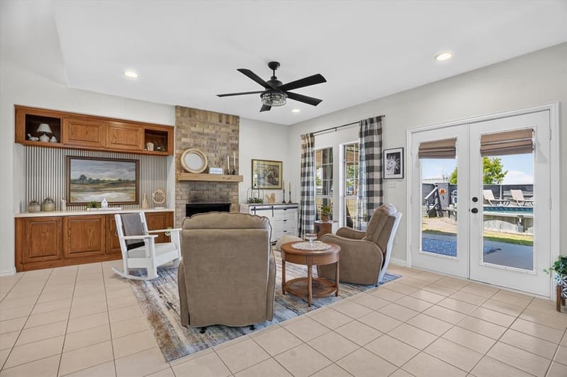 212 Dove Hill Lane, Weatherford TX 76088 - Photo 7