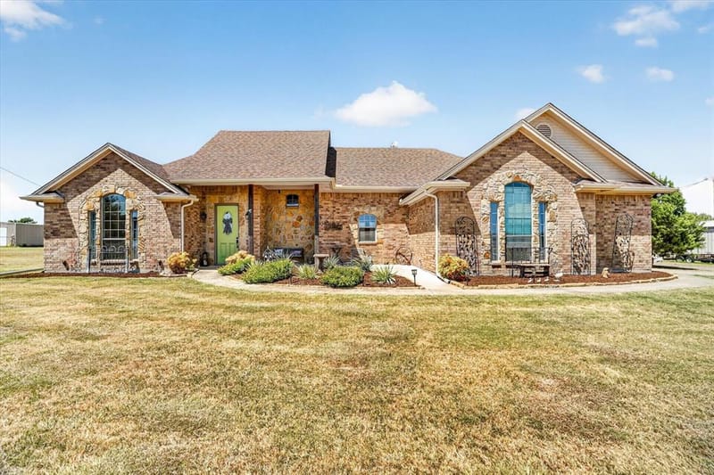 212 Dove Hill Lane, Weatherford TX 76088