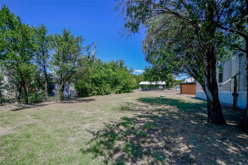 912 Pease River Drive, Granbury TX 76048 - Photo 36
