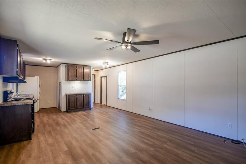 912 Pease River Drive, Granbury TX 76048 - Photo 9