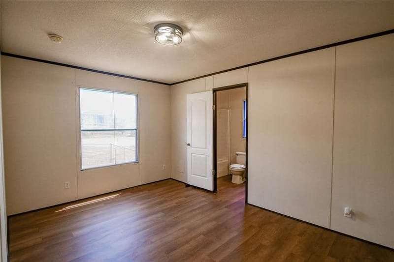 912 Pease River Drive, Granbury TX 76048 - Photo 24
