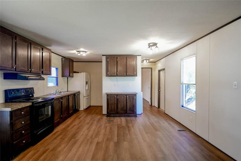 912 Pease River Drive, Granbury TX 76048 - Photo 18