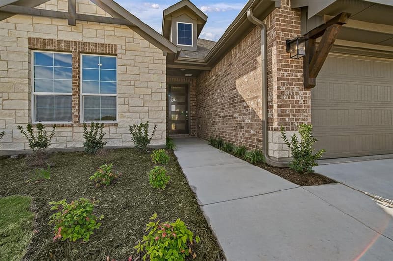10145 Birchpoint Drive, Fort Worth TX 76108 - Photo 5
