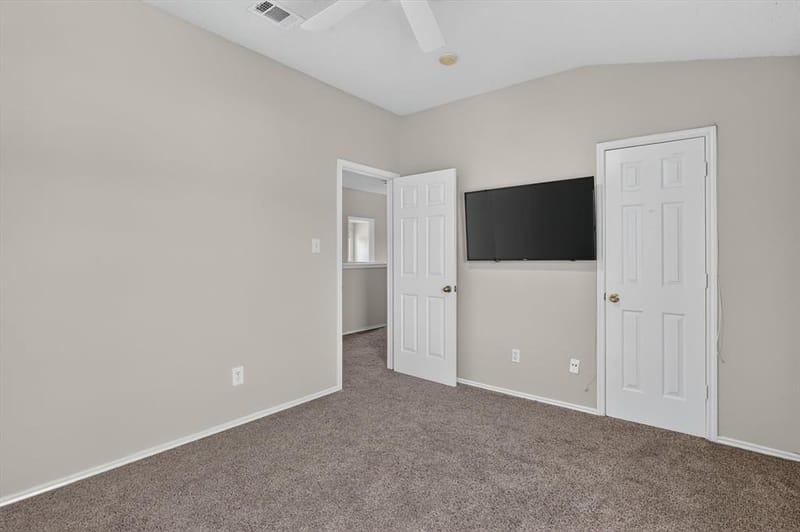 2427 Arroyo Springs Drive, Grand Prairie TX 75052 - Photo 30