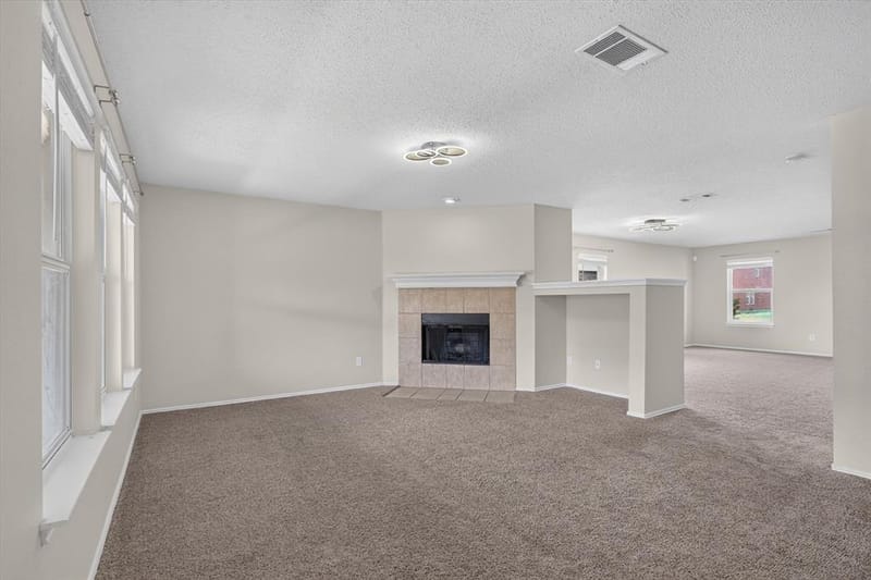 2427 Arroyo Springs Drive, Grand Prairie TX 75052 - Photo 8