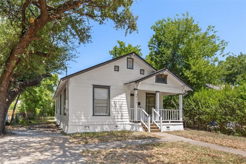 1711 Wood Avenue, Waco TX 76706 - Photo 2