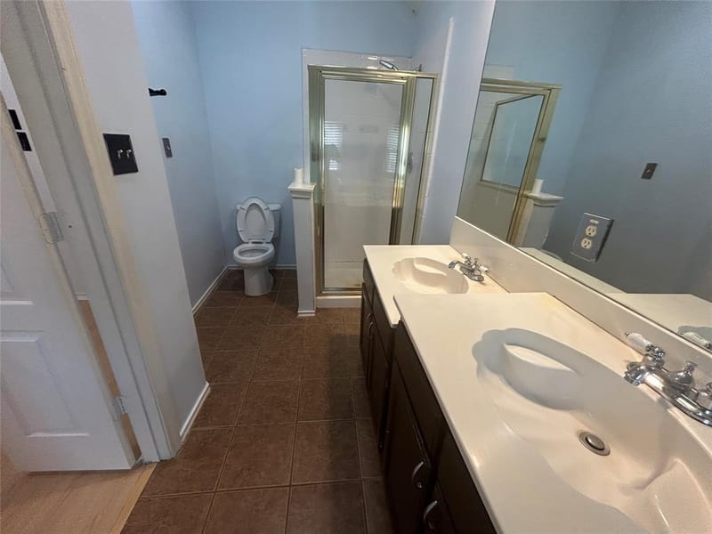 2114 Montclair Lane, Lewisville TX 75067 - Photo 10