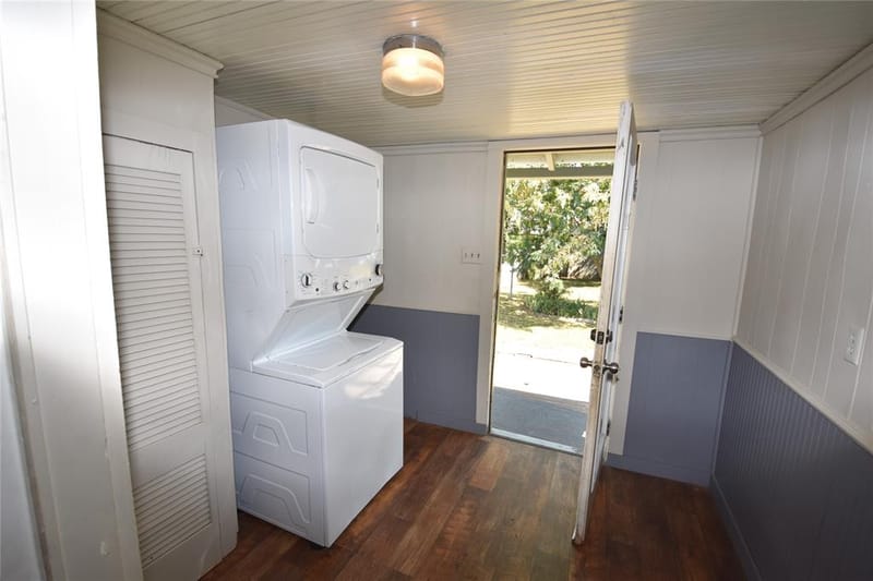 215 E 11th Street, Bonham TX 75418 - Photo 13