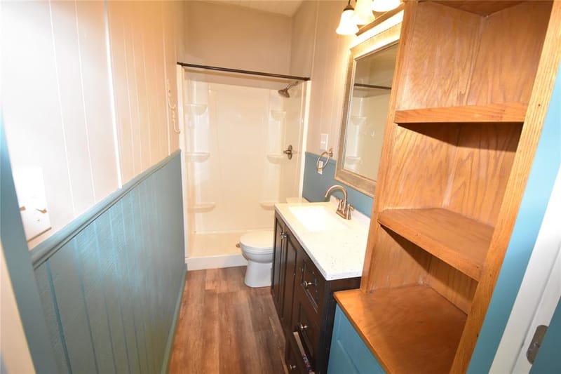 215 E 11th Street, Bonham TX 75418 - Photo 9