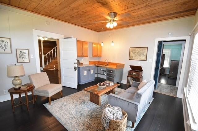 215 E 11th Street, Bonham TX 75418 - Photo 4