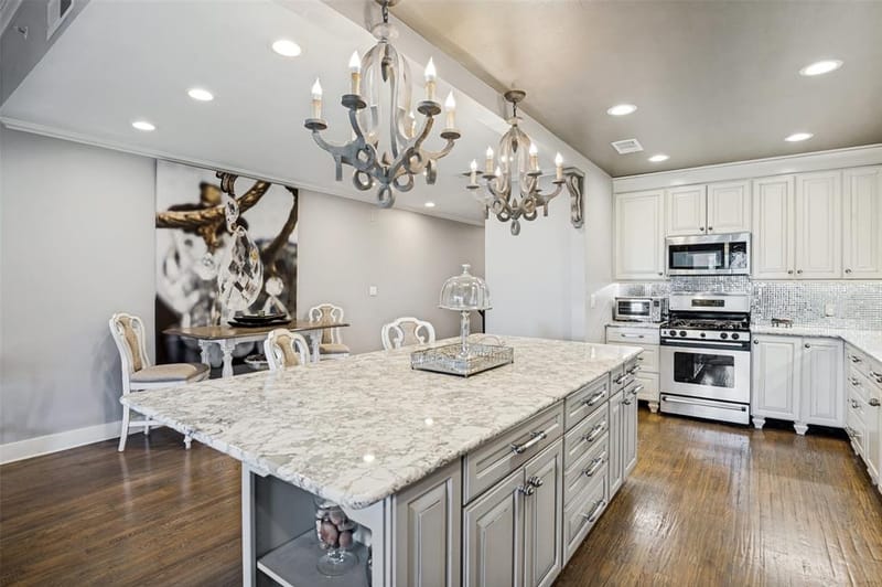 5055 Addison Circle # 423, Addison TX 75001 - Photo 2
