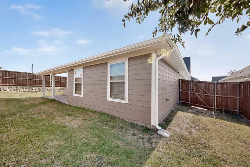 11129 Pond View Court, Providence Village TX 76227 - Photo 32