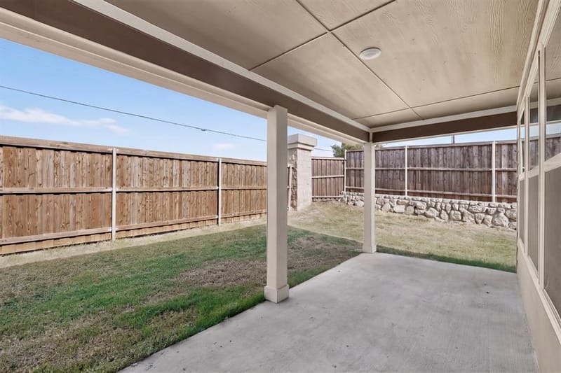 11129 Pond View Court, Providence Village TX 76227 - Photo 31