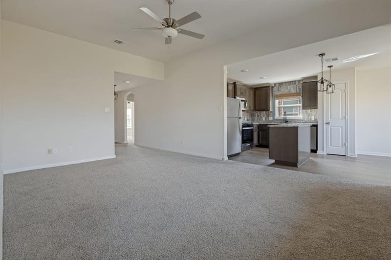 305 Shaw Creek Boulevard, Ferris TX 75125 - Photo 6