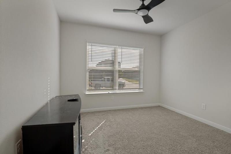 305 Shaw Creek Boulevard, Ferris TX 75125 - Photo 13