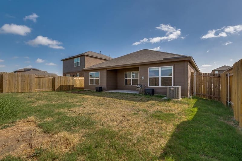 305 Shaw Creek Boulevard, Ferris TX 75125 - Photo 16