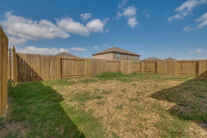 305 Shaw Creek Boulevard, Ferris TX 75125 - Photo 18