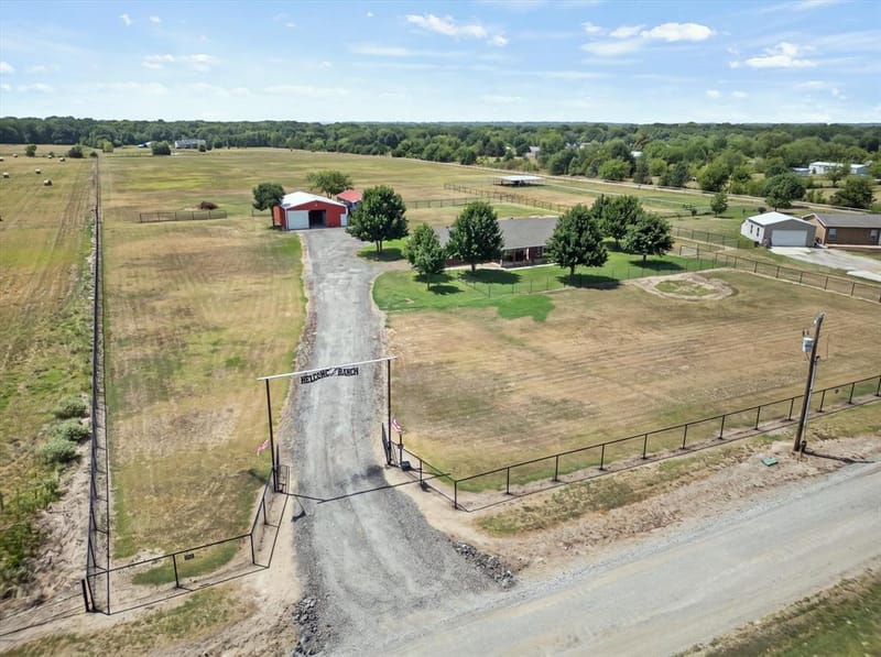 763 County Road 3505, Quinlan TX 75474 - Photo 32