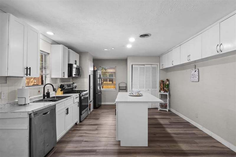 2505 Robin Lane, Garland TX 75041 - Photo 13