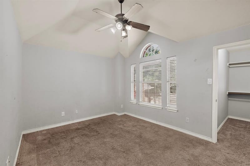 5919 Ridgeway Drive, Grand Prairie TX 75052 - Photo 19