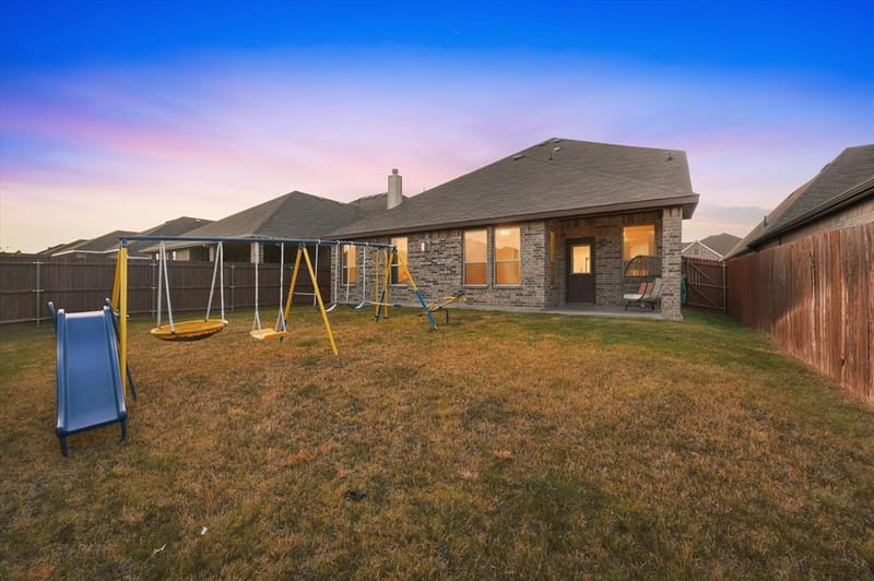 5617 Mountain Island Drive, Fort Worth TX 76179 - Photo 6