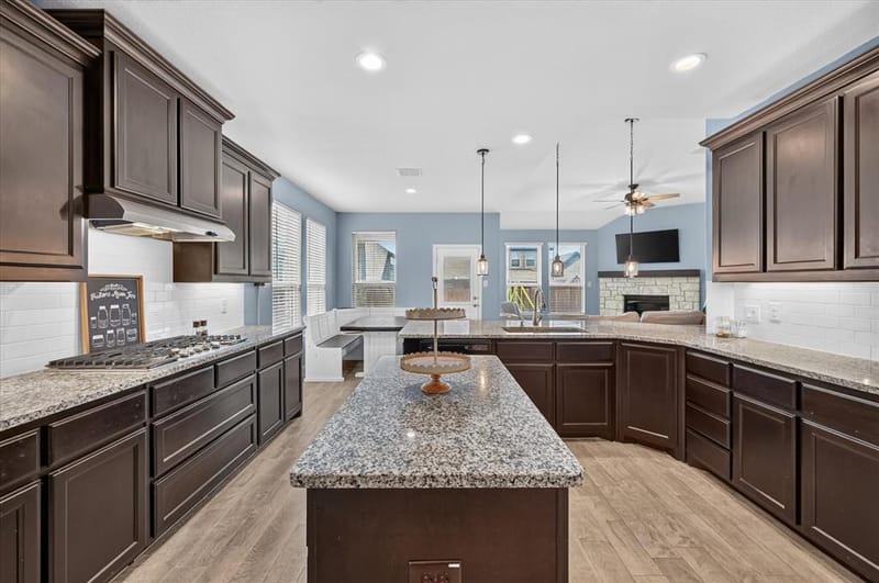 5617 Mountain Island Drive, Fort Worth TX 76179 - Photo 3